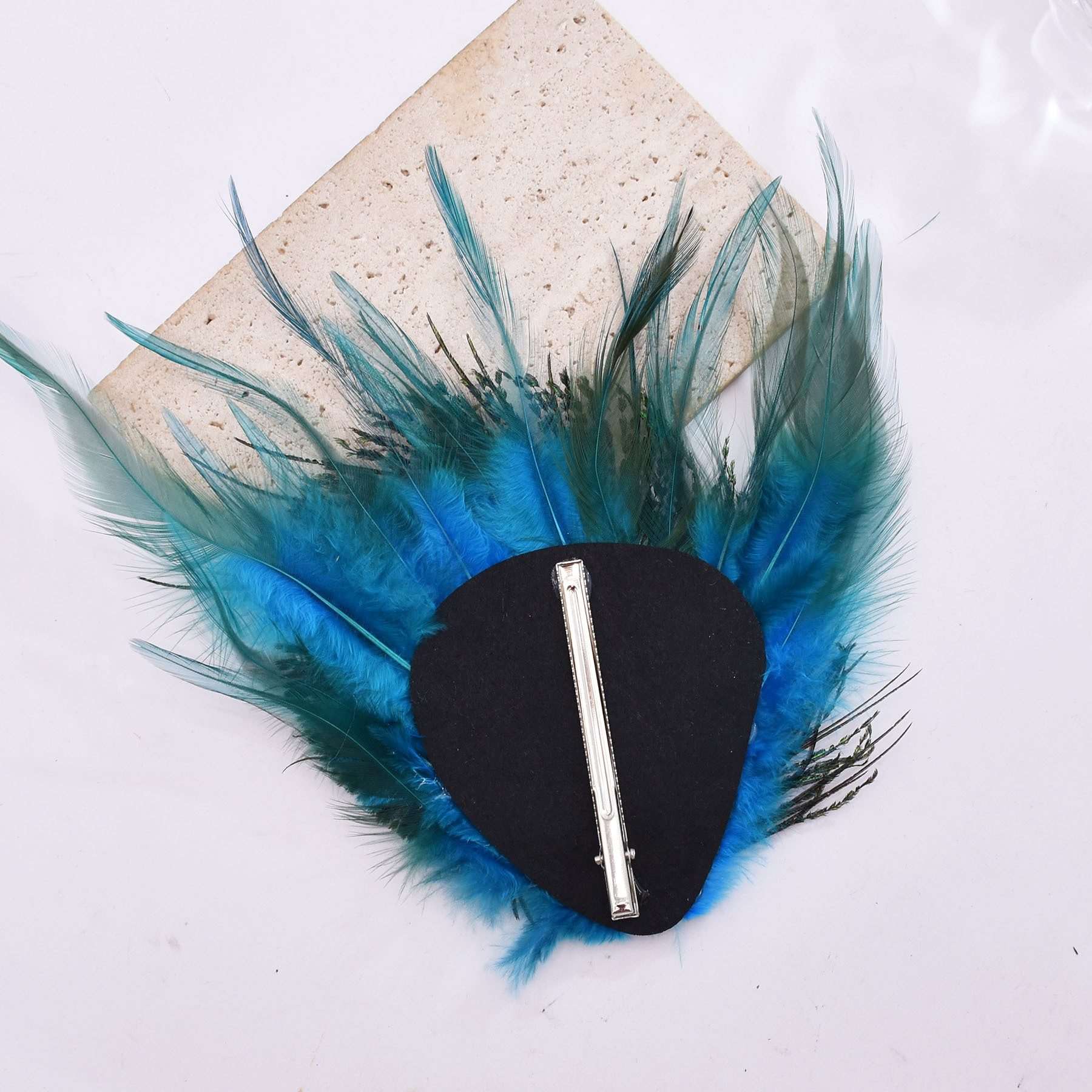 Bohemian Peacock Feather Hair Clip with Faux Gemstone, Exotic Ethnic Style Feather Barrette, Vintage Hair Accessory for Festivals, Weddings, and Parties (7.5" x 5.9") - Image 5